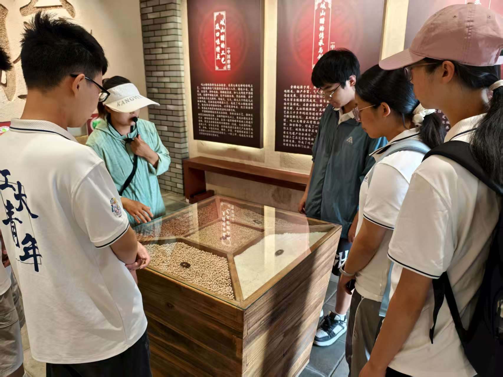 西北工业大学生命学院“智承古韵”实践队探秘宝鸡传统企业，解码