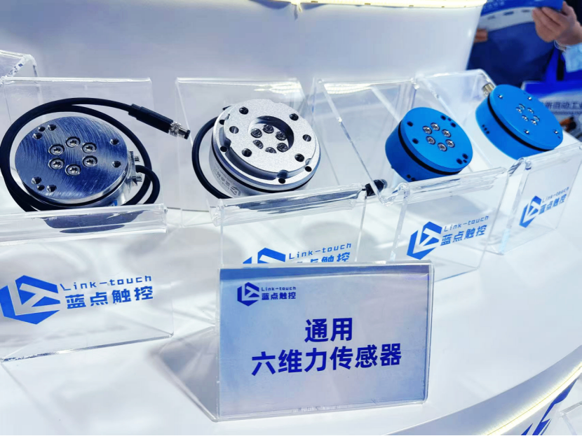 工业机器人的“最强大脑”？国产六维力传感器如何破局逆袭